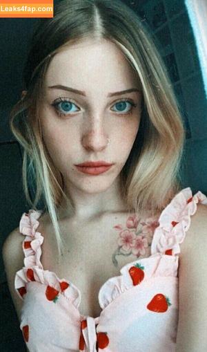 Agnese Innocente photo #0026