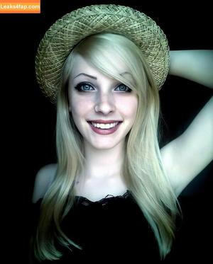 Agnese Innocente photo #0137