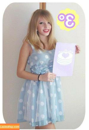 Agnese Innocente photo #0138