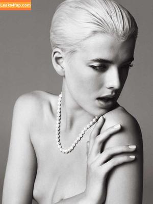 Agyness Deyn photo #0036