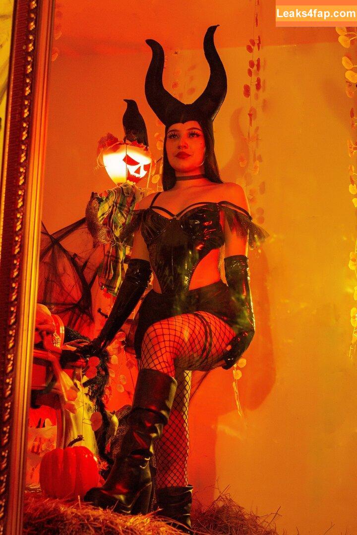 Ahri_Moon1 /  слитое фото фото #0023