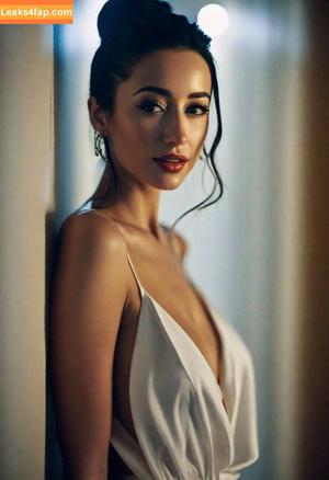 AI Generated Celebrity Nudes photo #0430