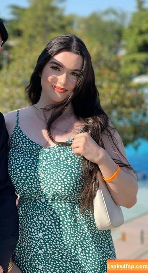 AI Generated Celebrity Nudes photo #0566