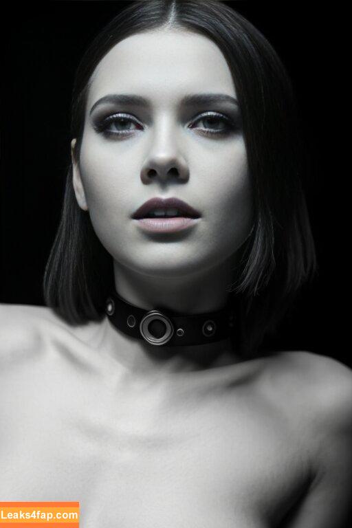 AI Generated Girls / ccaarrlluuccccii слитое фото фото #0215