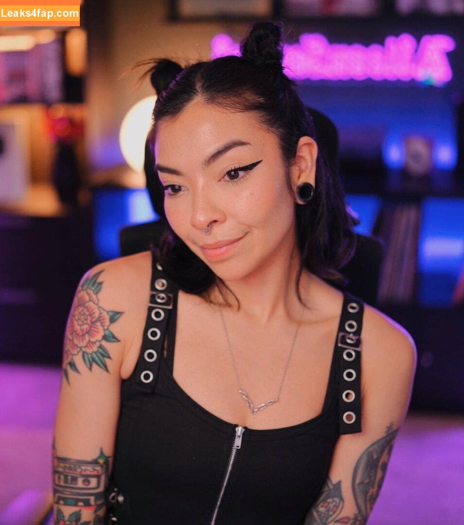 AileenSenpaiReacts / Aileen Perez / Aileen Senpai / aileensenpai слитое фото фото #0050