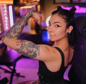 AileenSenpaiReacts photo #0055