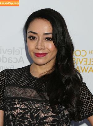 Aimee Garcia photo #0008