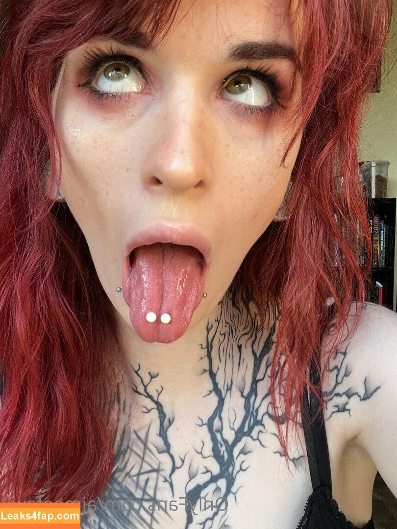 aimeefawx / emotrashkitty leaked photo photo #0010