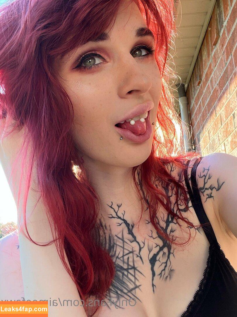 aimeefawx / emotrashkitty leaked photo photo #0013