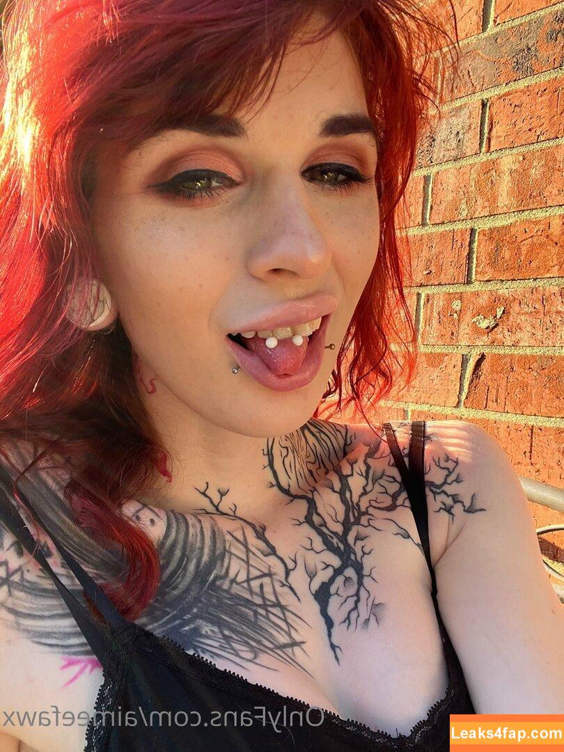 aimeefawx / emotrashkitty leaked photo photo #0014