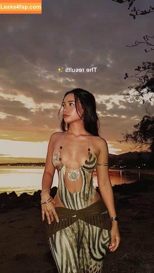 aimeejaihall фото #0221