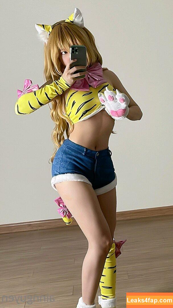 Ain Nguyen / ainnguyen / i_aint_nguyen / iaintnguyen leaked photo photo #0582