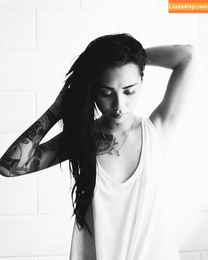 Aira Castor photo #0012