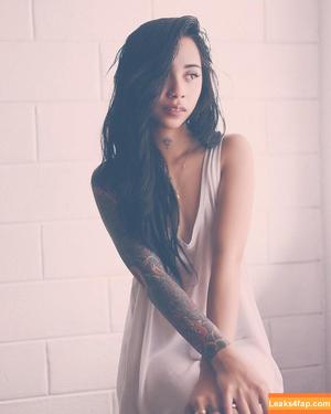 Aira Castor photo #0013