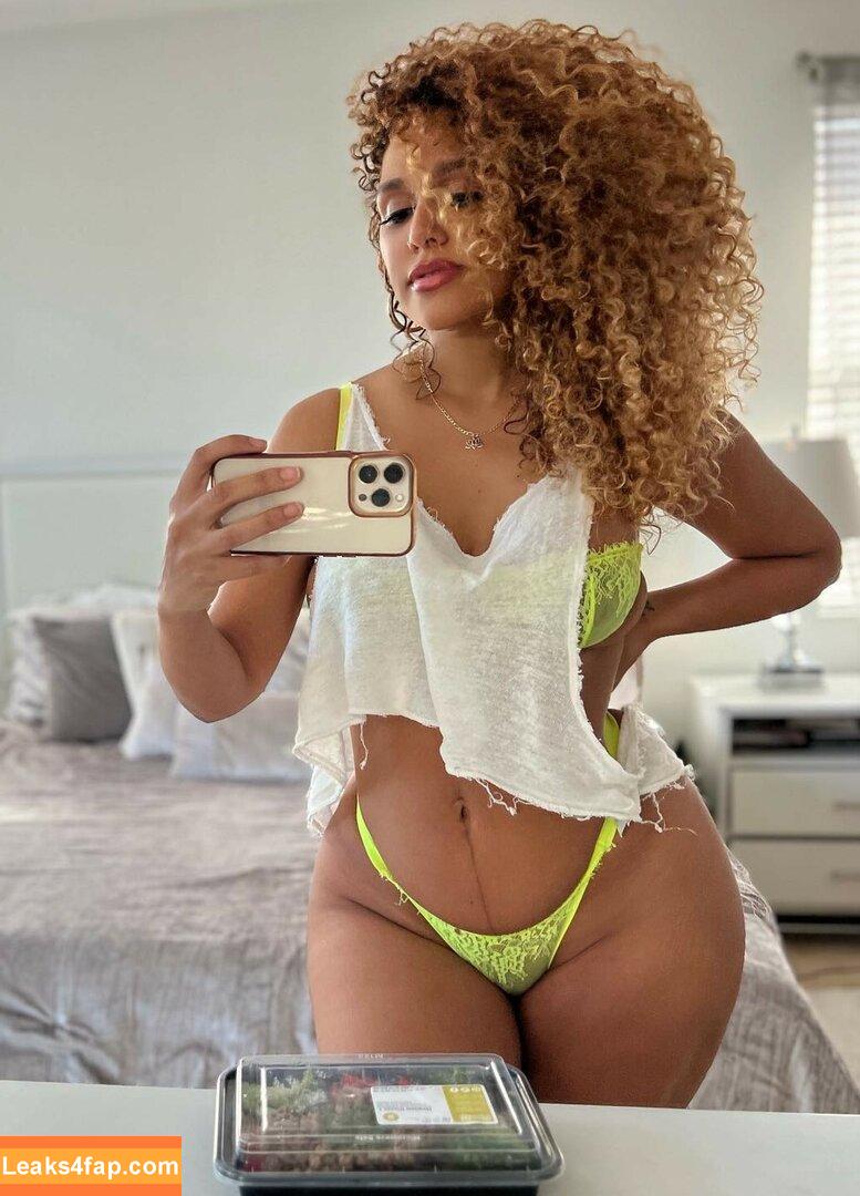 Aisha Thalia / aishaalma / aishathalia leaked photo photo #0015