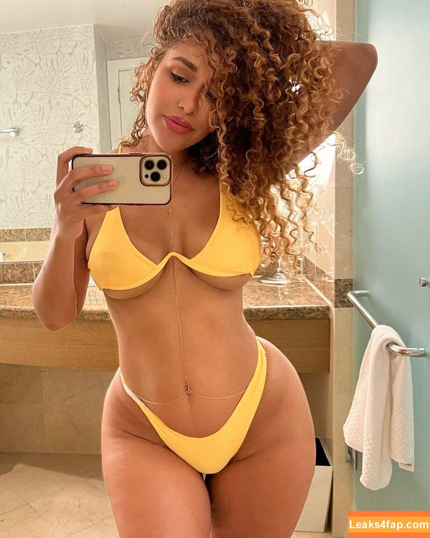 Aisha Thalia / aishaalma / aishathalia leaked photo photo #0079