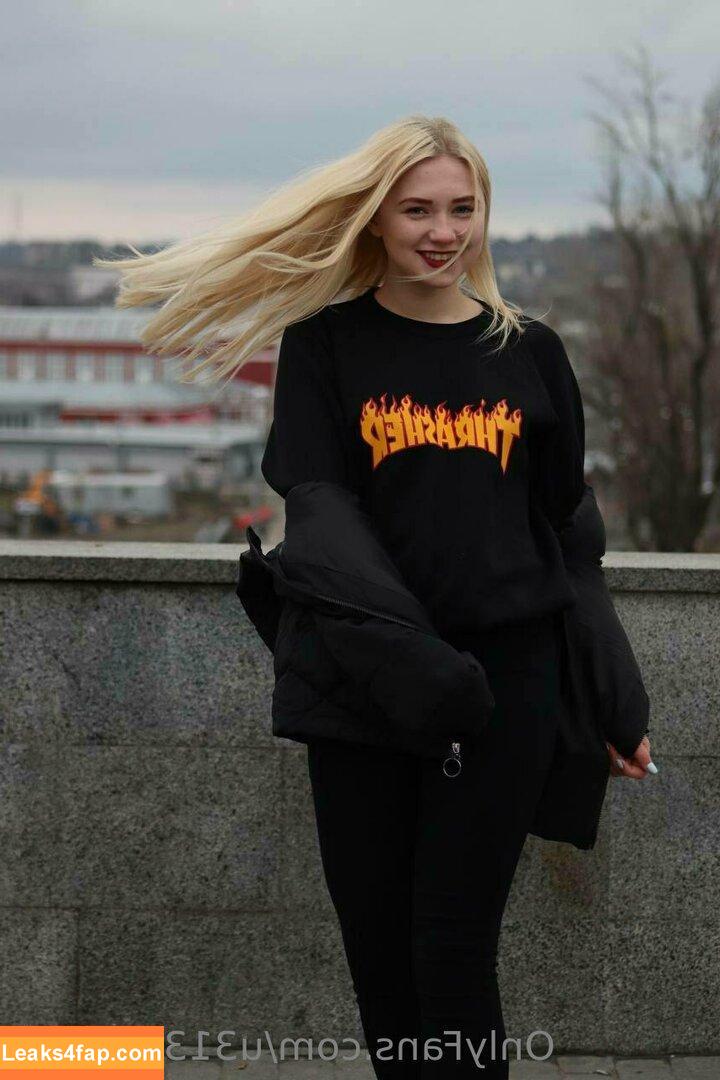 aishi_moon leaked photo photo #0007