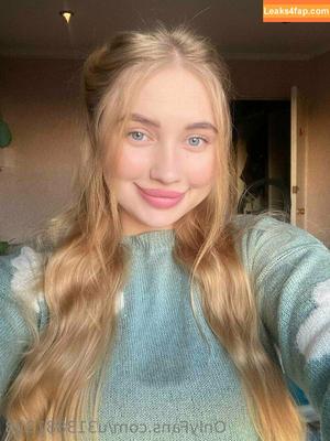 aishi_moon photo #0001