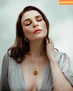 Aisling Bea photo #0060