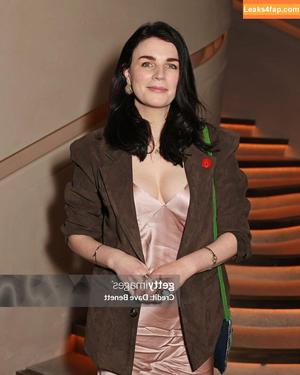 Aisling Bea photo #0124