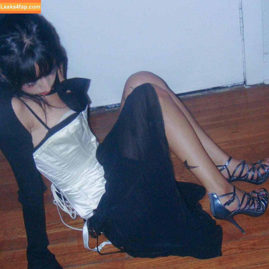 Aislinn Ritchie / Glixen / aislinnritchie leaked photo photo #0050