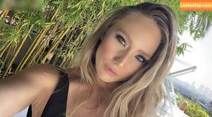 AJ Applegate фото #0897