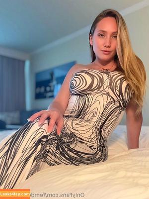 AJ Applegate photo #1517