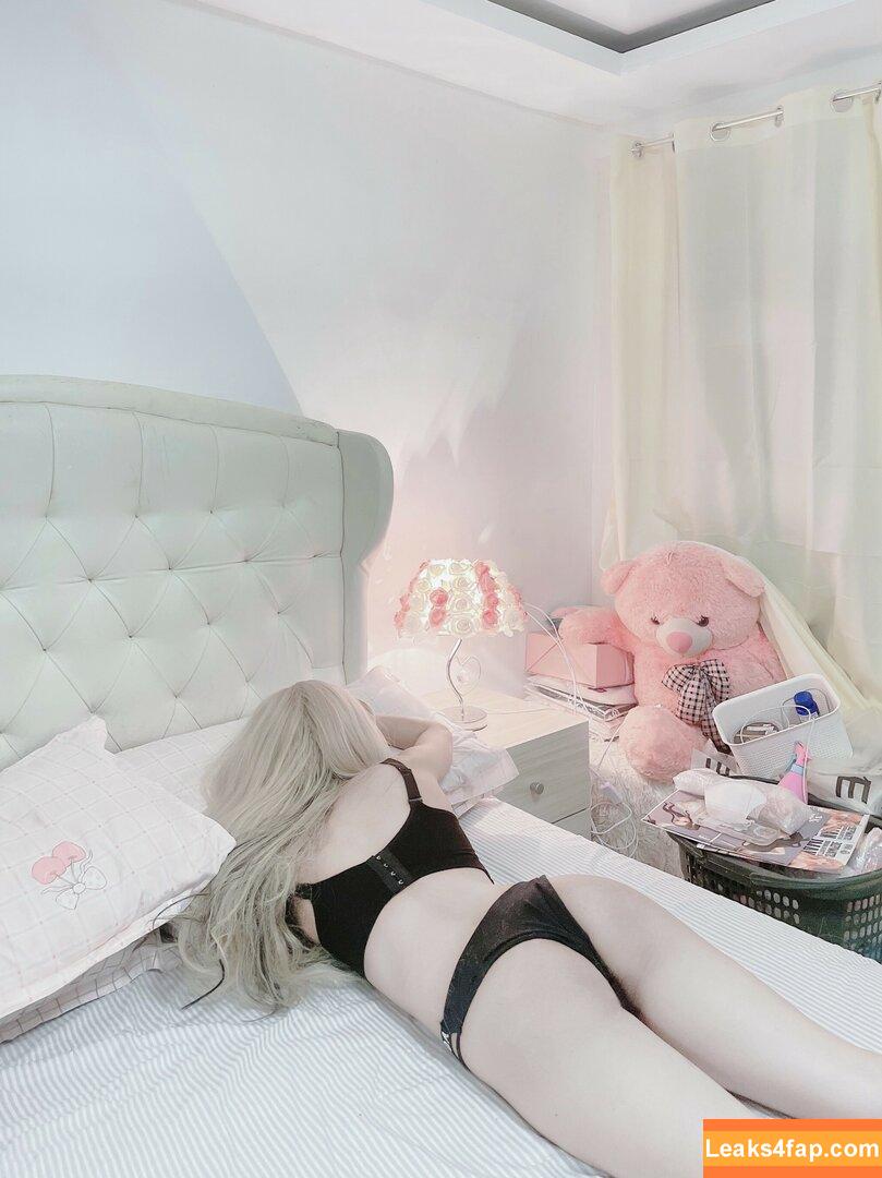 Akari_Cos / akariii / akariiiii_cos leaked photo photo #0010