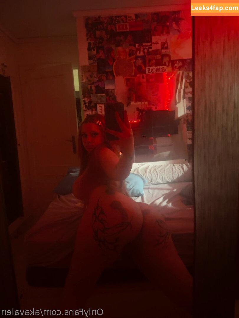 akavalen /  leaked photo photo #0003
