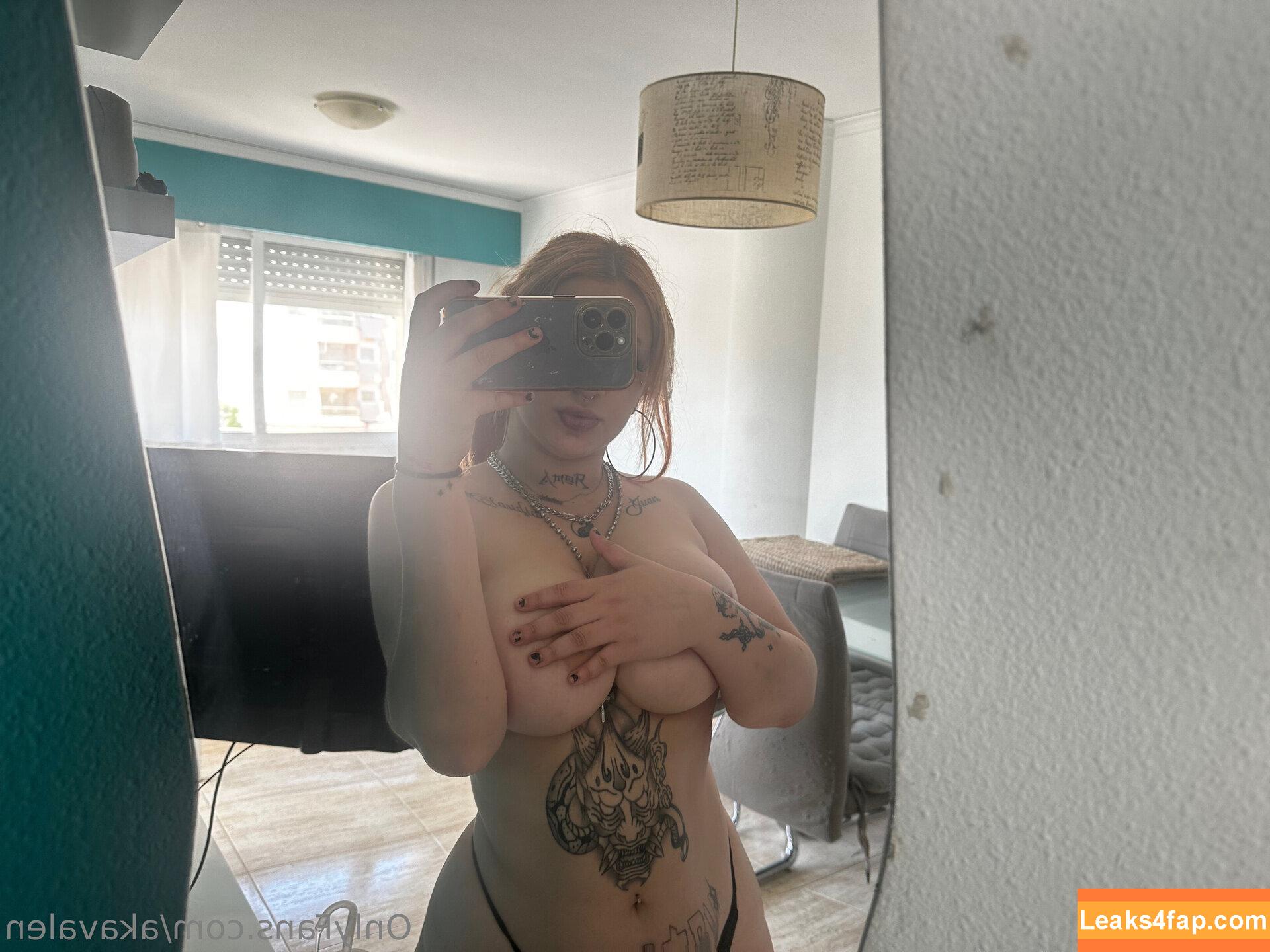 akavalen /  leaked photo photo #0019