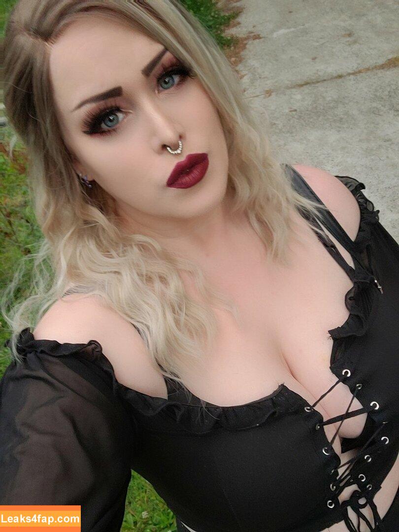 AkiFae | MissFayeFoxx | MissFayeCosplay / akifae_ leaked photo photo #0040