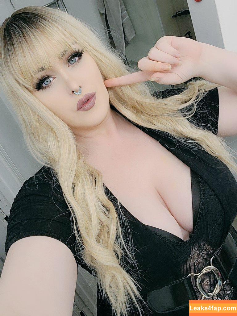 AkiFae | MissFayeFoxx | MissFayeCosplay / akifae_ leaked photo photo #0049
