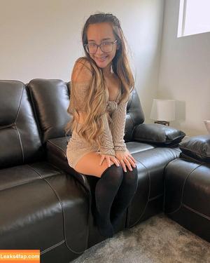 Alahna Ly photo #0035