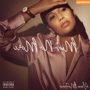 Alana Monteiro photo #0017