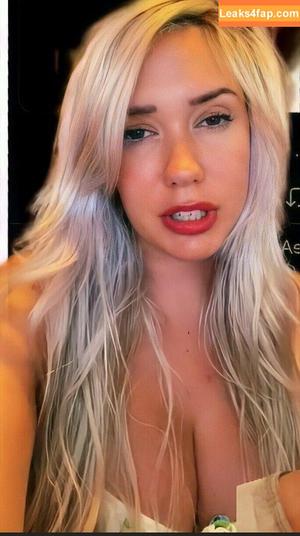 Alanah Pearce photo #0021