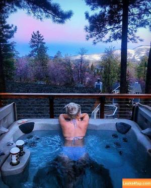 Alanah Pearce photo #0135