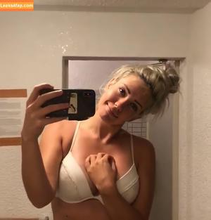 Alanah Pearce photo #0445