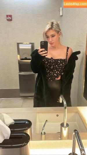 Alanah Pearce photo #0543