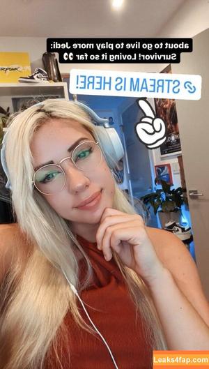 Alanah Pearce photo #0701