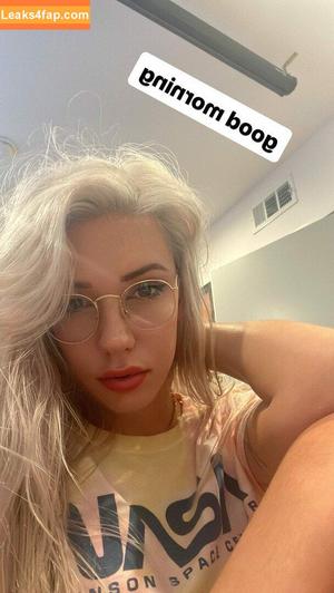 Alanah Pearce photo #0705