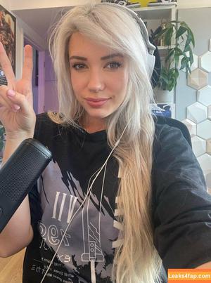 Alanah Pearce photo #0711