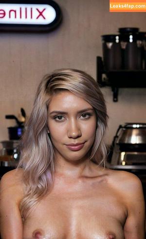 Alanah Pearce photo #0780