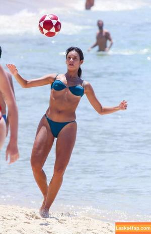 Alane Dias photo #0089