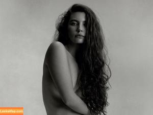 Alanis Guillen фото #0029