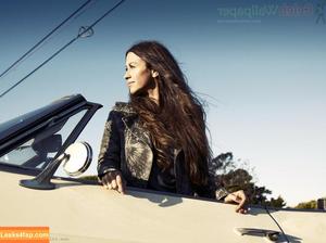 Alanis Morissette photo #0010