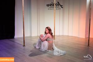 Alaurabidingcitizen photo #0051