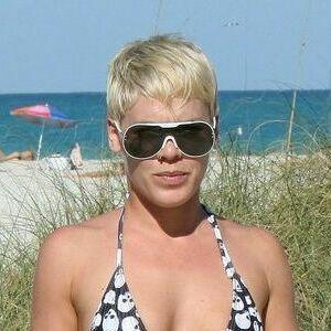 Alecia Beth Moore photo #0016