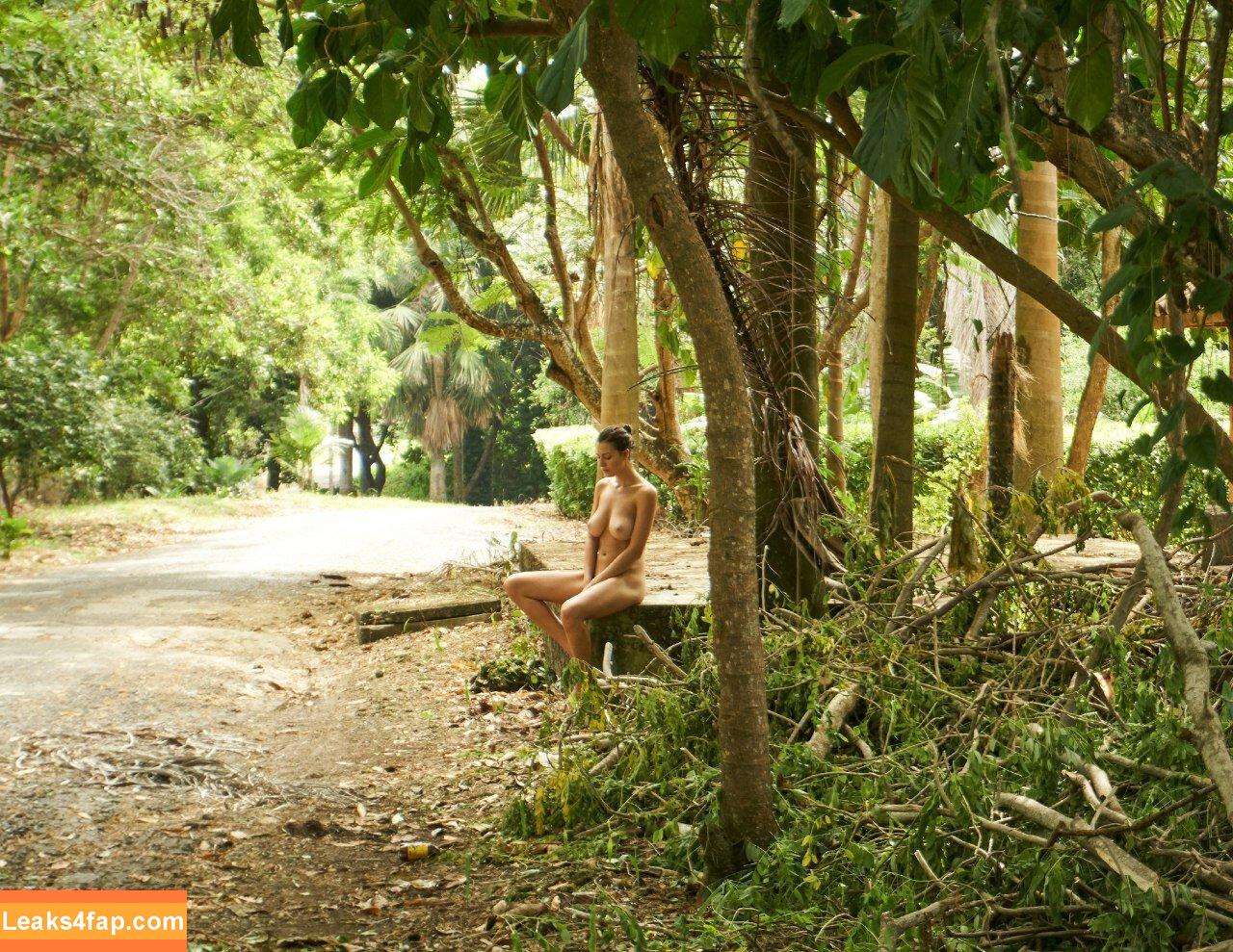 Alejandra Guilmant / AleGuilmantFan / aleguilmant leaked photo photo #0076
