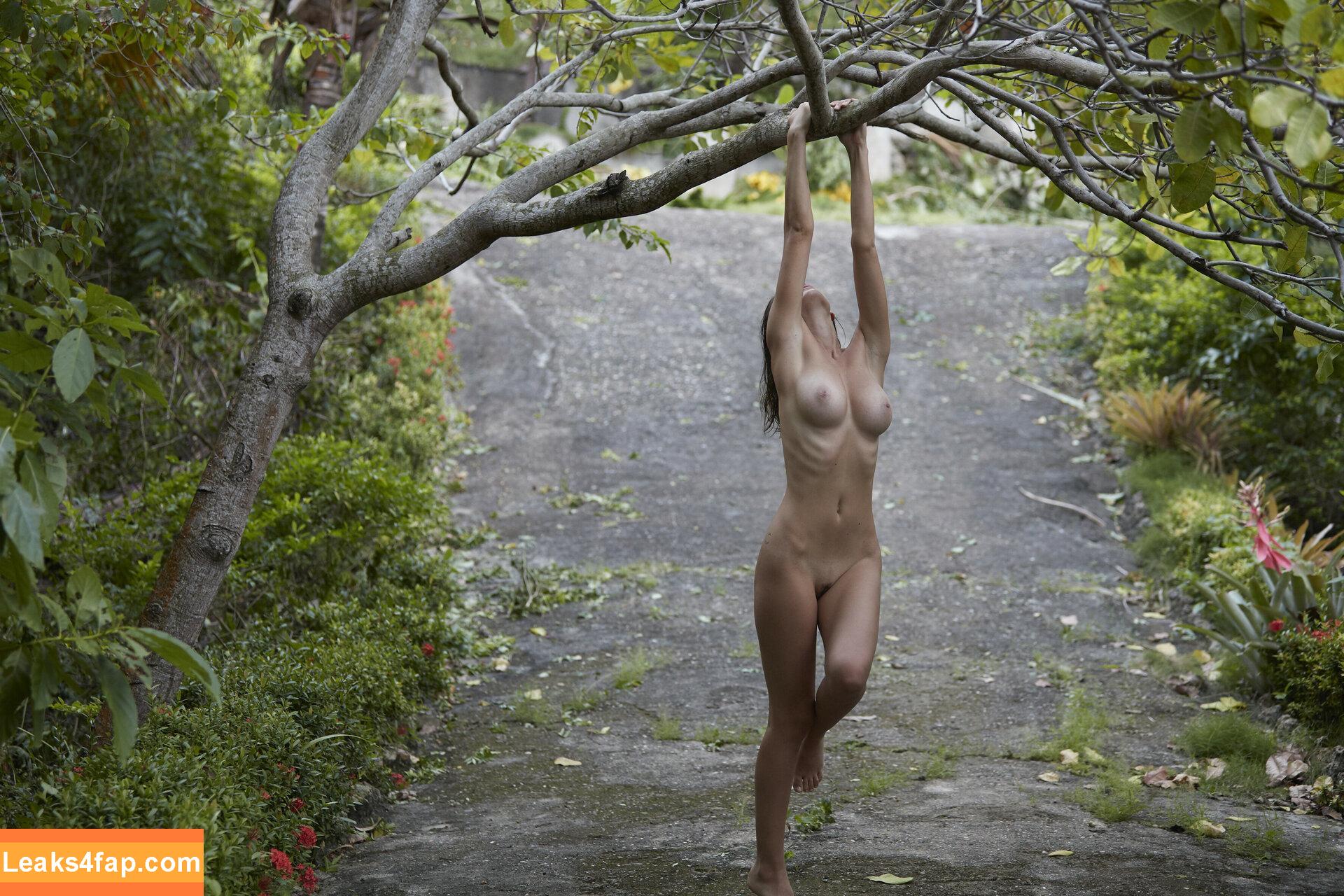 Alejandra Guilmant / AleGuilmantFan / aleguilmant leaked photo photo #0138