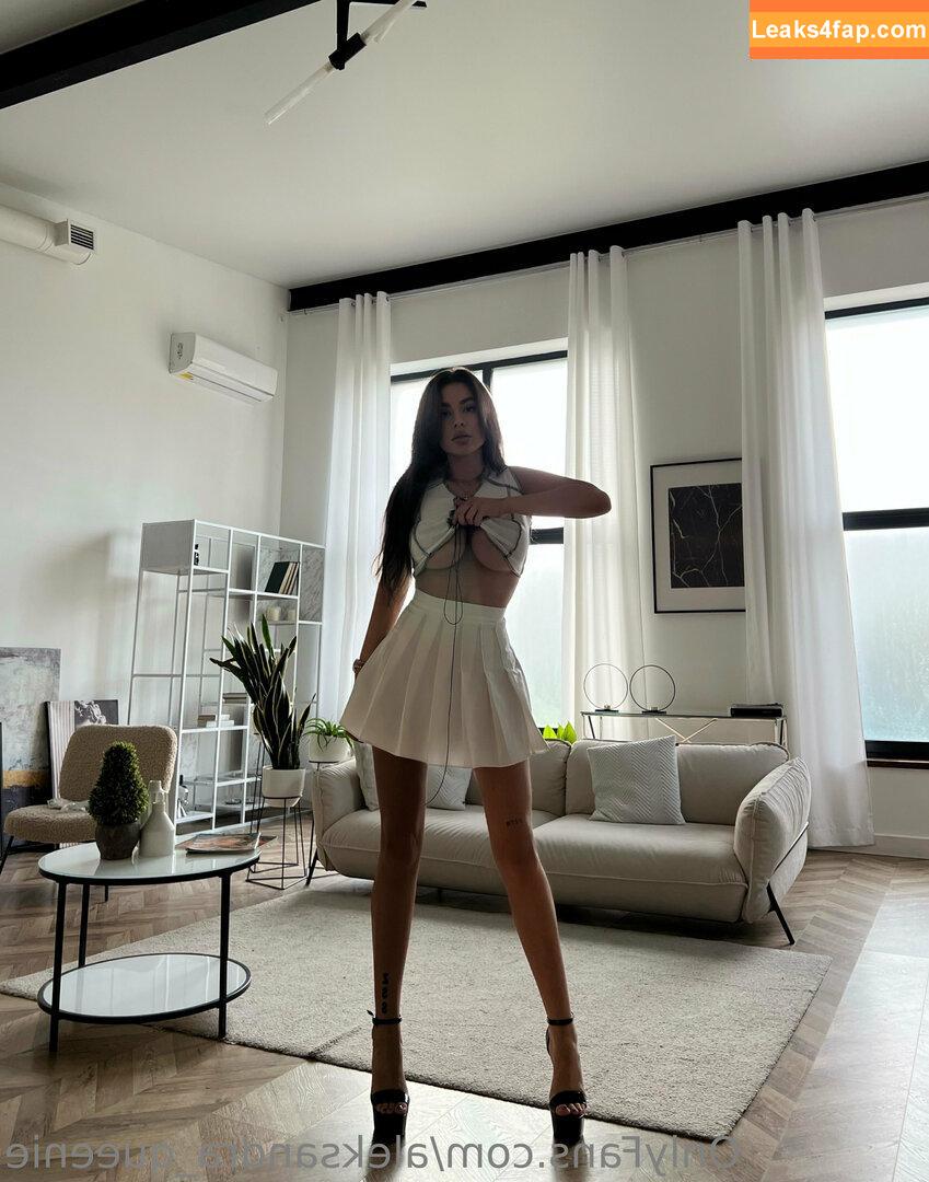 aleksandra_queenie / aleksandraa_queen_ leaked photo photo #0010